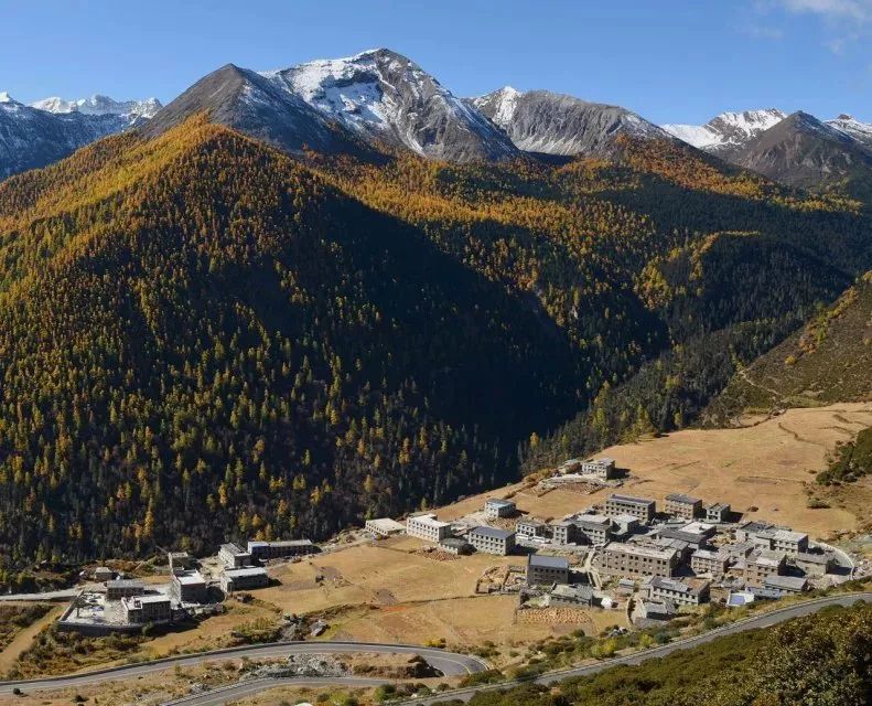 Daocheng Aden Travel Notes 05: The holy and tranquil Dolma Lacuo