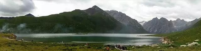 Western Sichuan Grand Ring Tour | Day 2: The Welcome Fairy Lake under the Nian Baoyu of the Holy Mountain