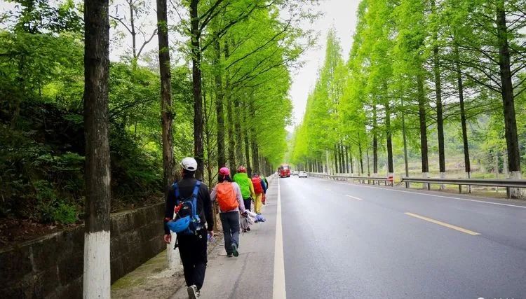 Yongkang Longxi Mountain Ridge