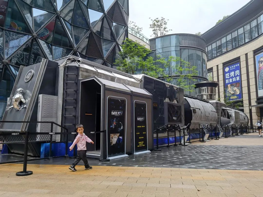 A complete guide to traveling to Chongqing with children for 7 days and 6 nights, Day 5 Chaotianmen + Guanyin Bridge City Leisure Tour