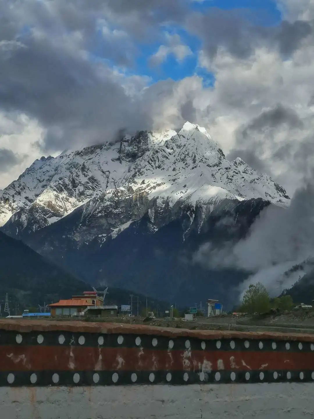 Hiking 318 | Walking to Tibet DAY42: Songzong Town-Bomi County