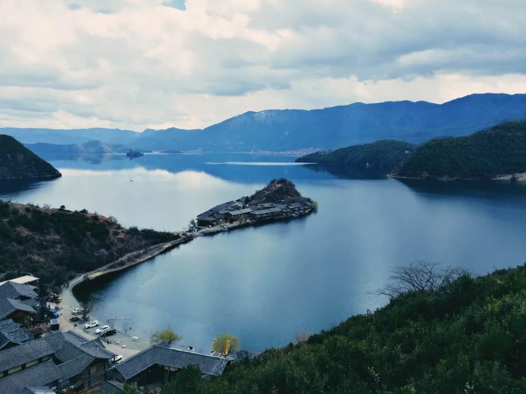Lugu Lake--Looking for the dreamland of girls (2)