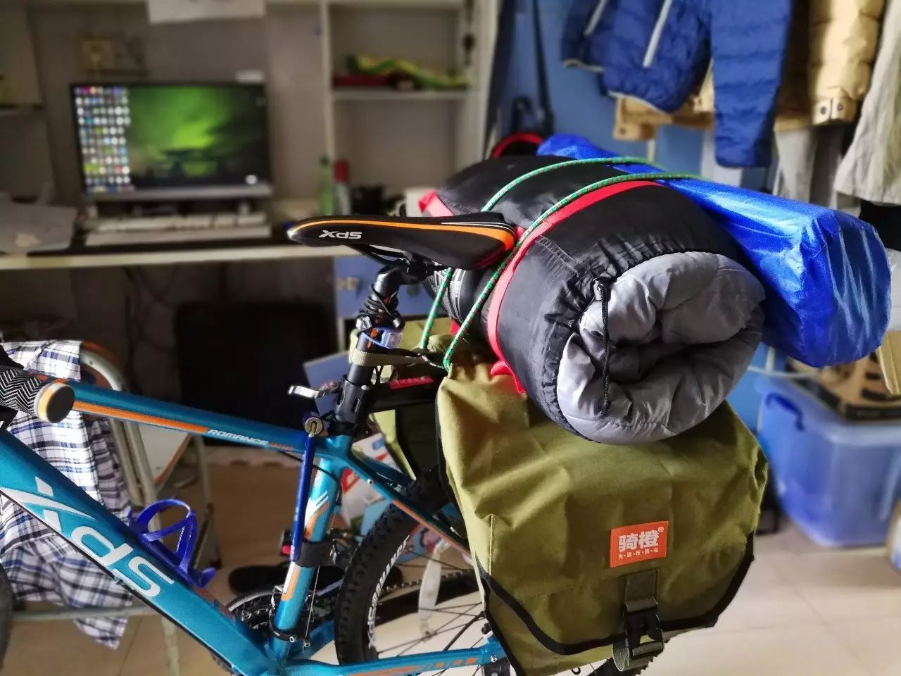 Record of riding the Xinjiang-Tibet Line - Preparation process