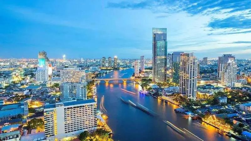 The fourth travel guide! Thai hot flashes! The most comprehensive travel guide for Bangkok, Thailand! !