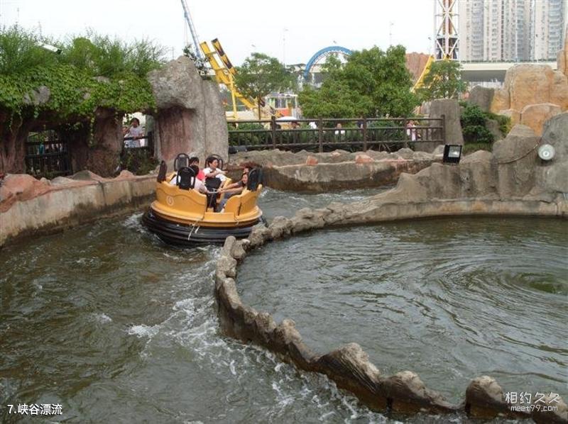 Travel Guide to Suzhou River in Shanghai